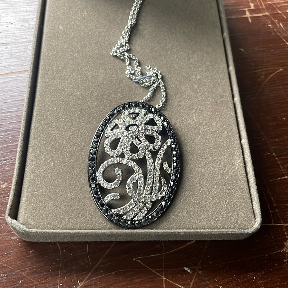 Nolan miller necklace